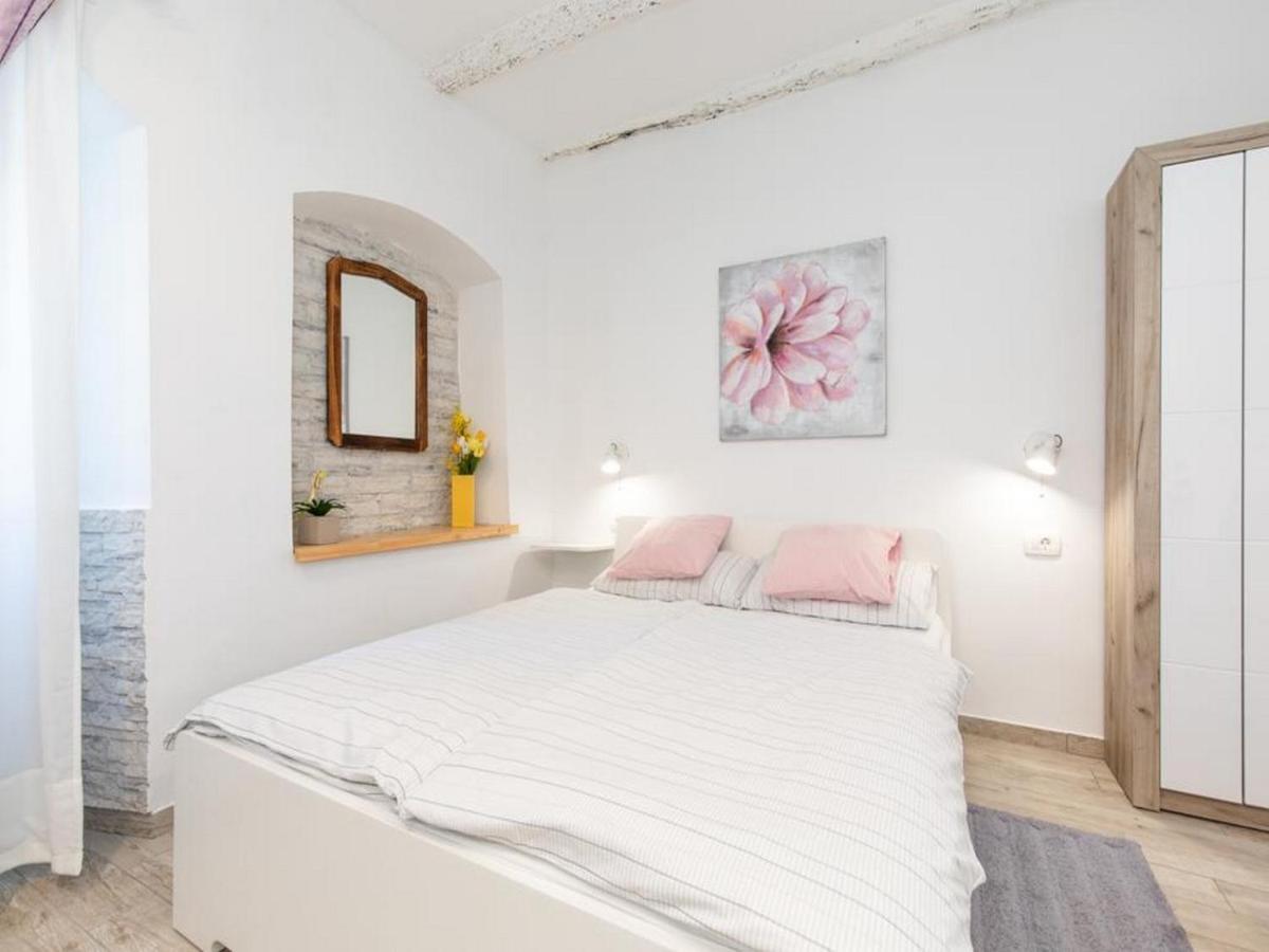 Studio Apartment Sisi Abbazia Esterno foto
